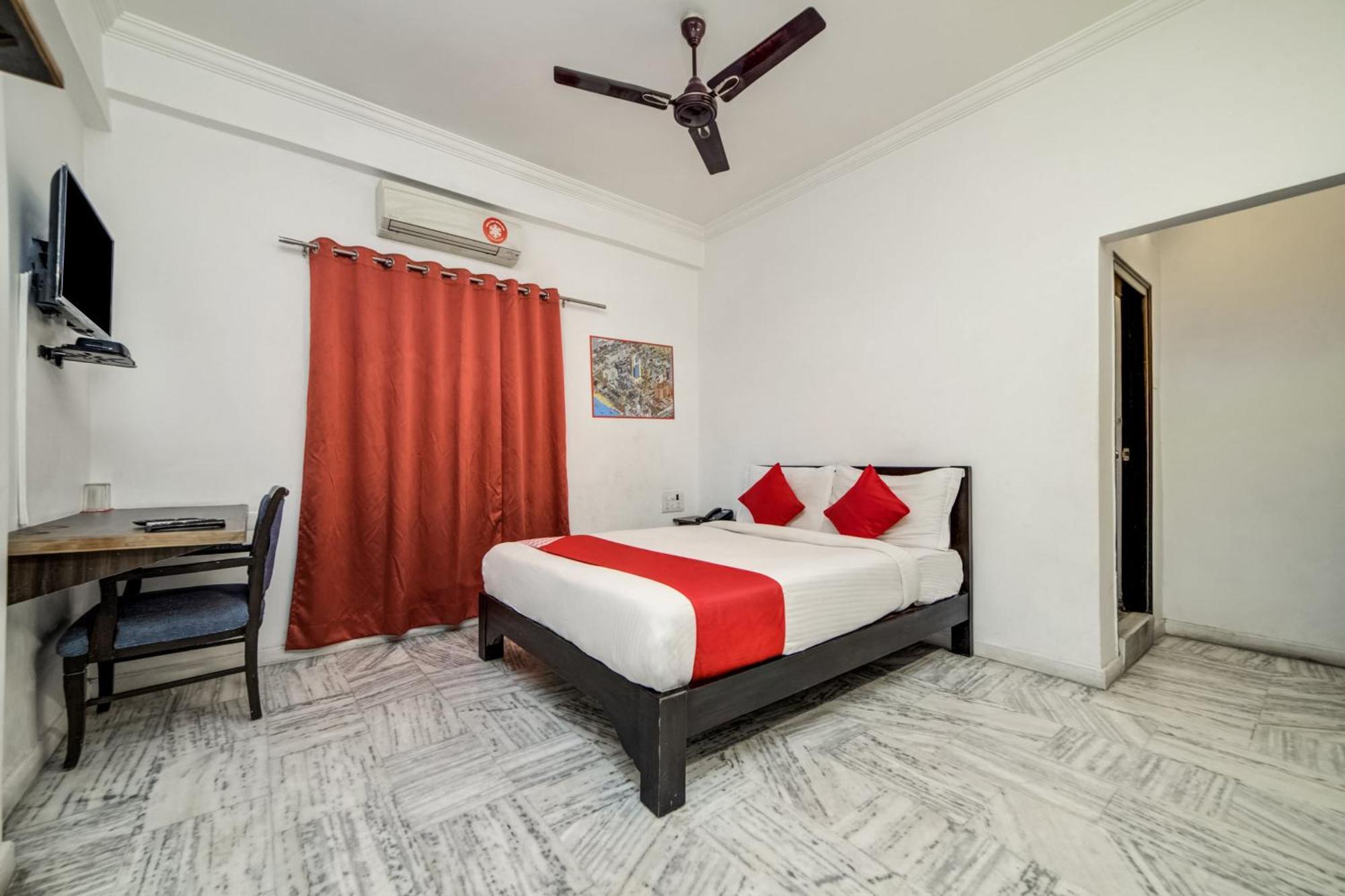 Hotel O Jntu College Near Lulu Mall, Kphb Colony. Hyderabad Exterior photo