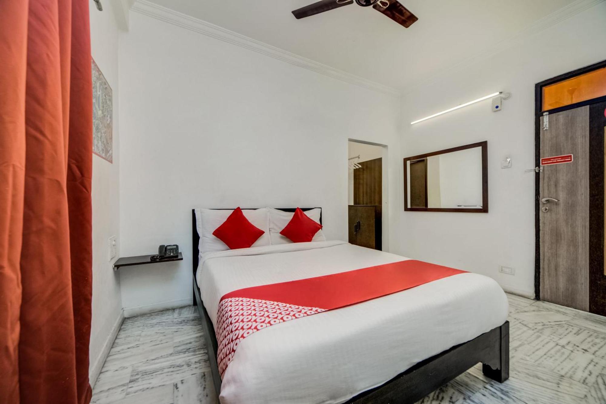 Hotel O Jntu College Near Lulu Mall, Kphb Colony. Hyderabad Exterior photo